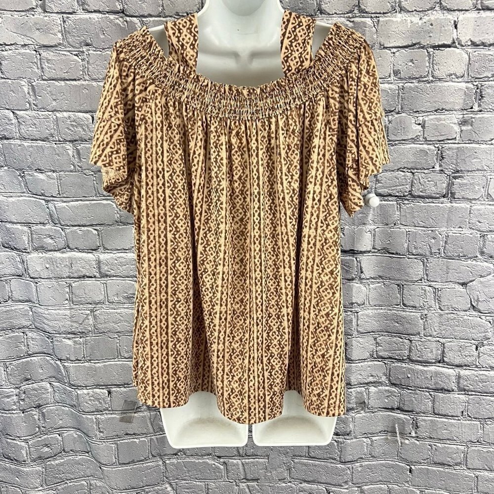 Chico's Size 2 Tribal Swirls Cold-Shoulder Top L 12 - Picture 9 of 12